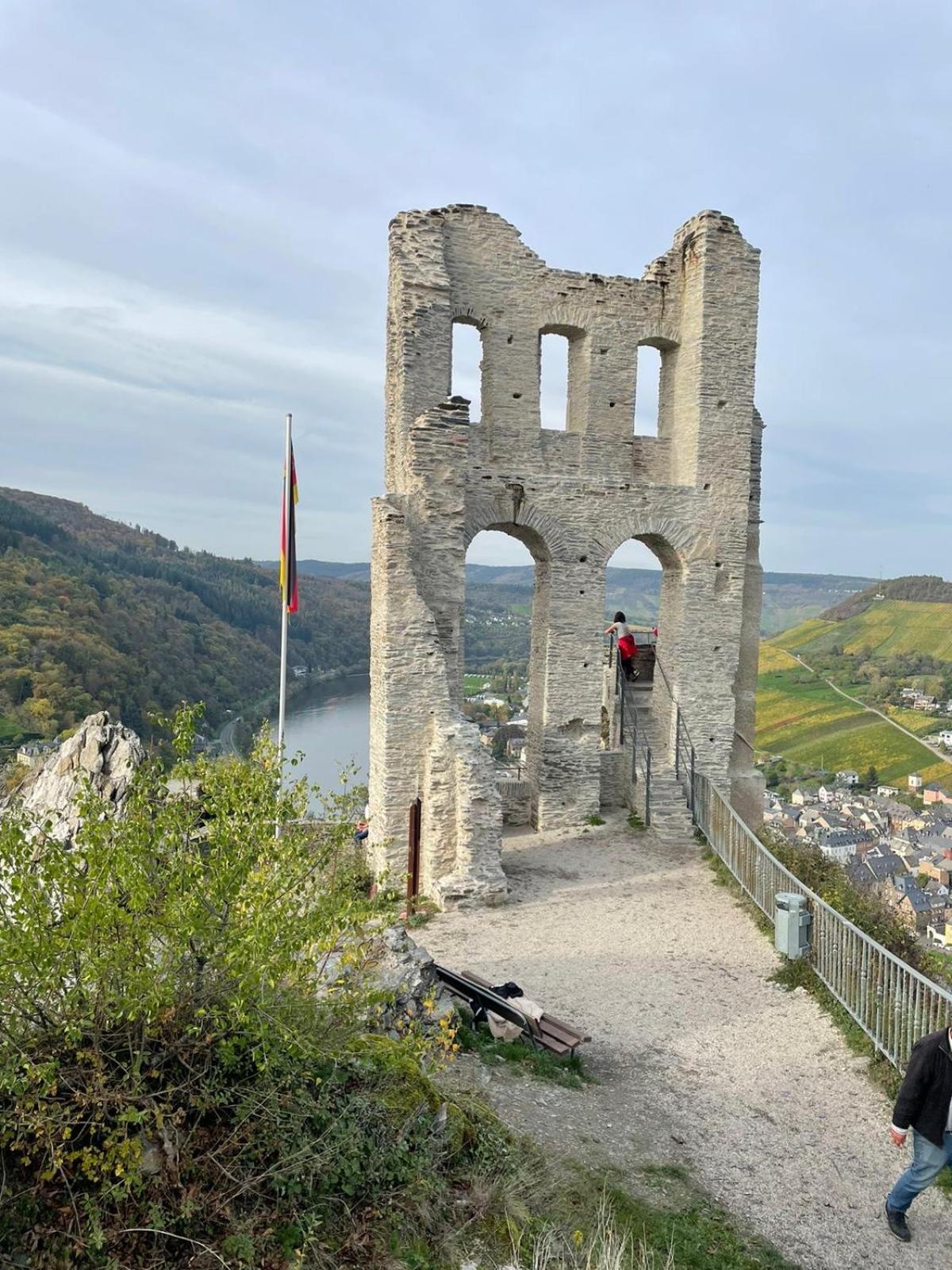 Am Apfelbaum, Ein Ferienhaus Zwischen Rhein Und Mosel Кастеллаун Экстерьер фото